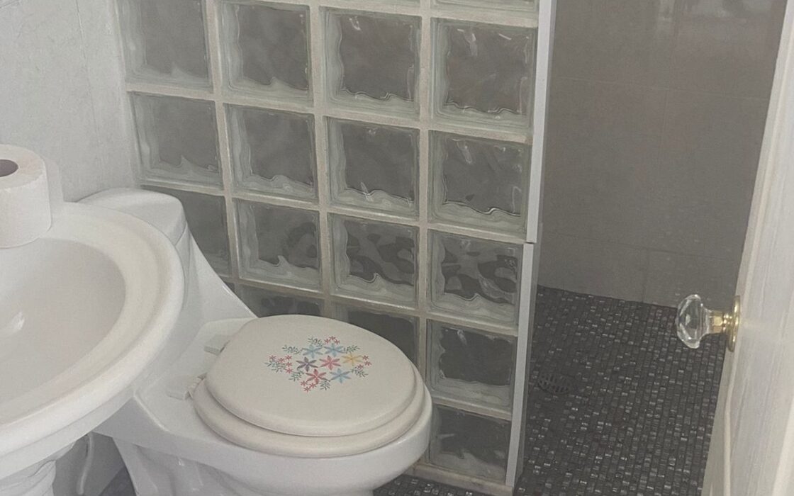 VIVE TRANQUILAMENTE EN PLAYAS DE TIJUANA EN ESTA CASA EN VENTA